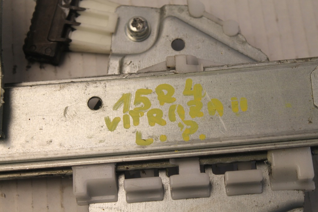 фото №11, Підйомник скло лівий перед suzuki grand vitara ii