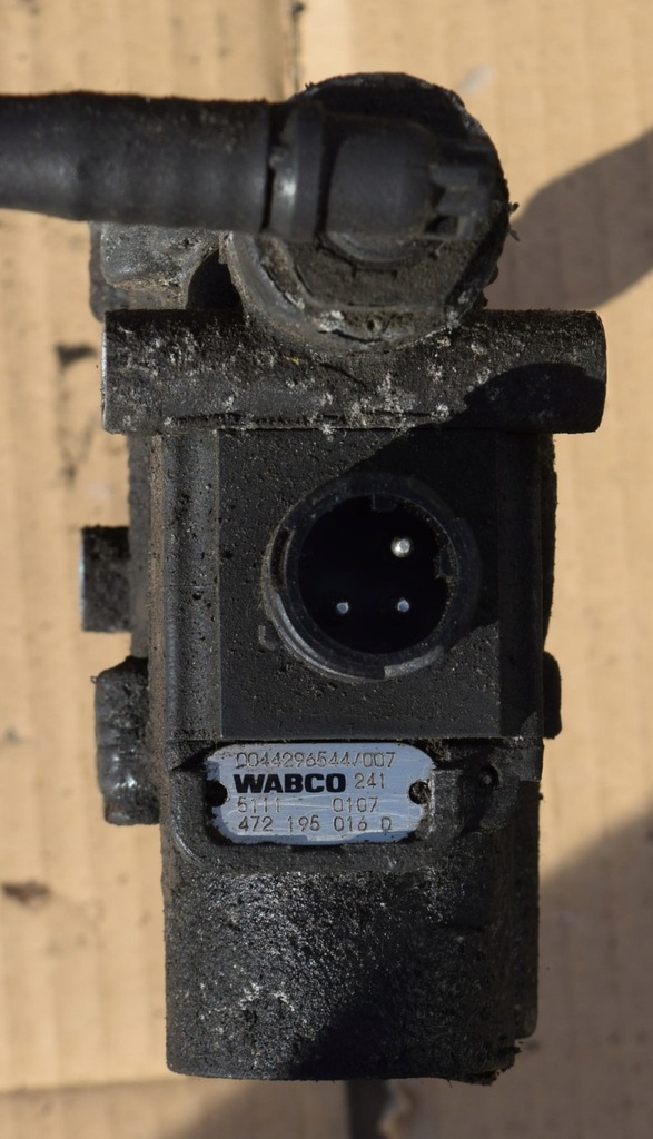 фото №3, Клапан передний тормоза mercedes actros a0044296544