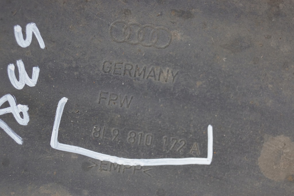 фото №7, Подкрылок правый задняя audi s3 8l 8l9810172a
