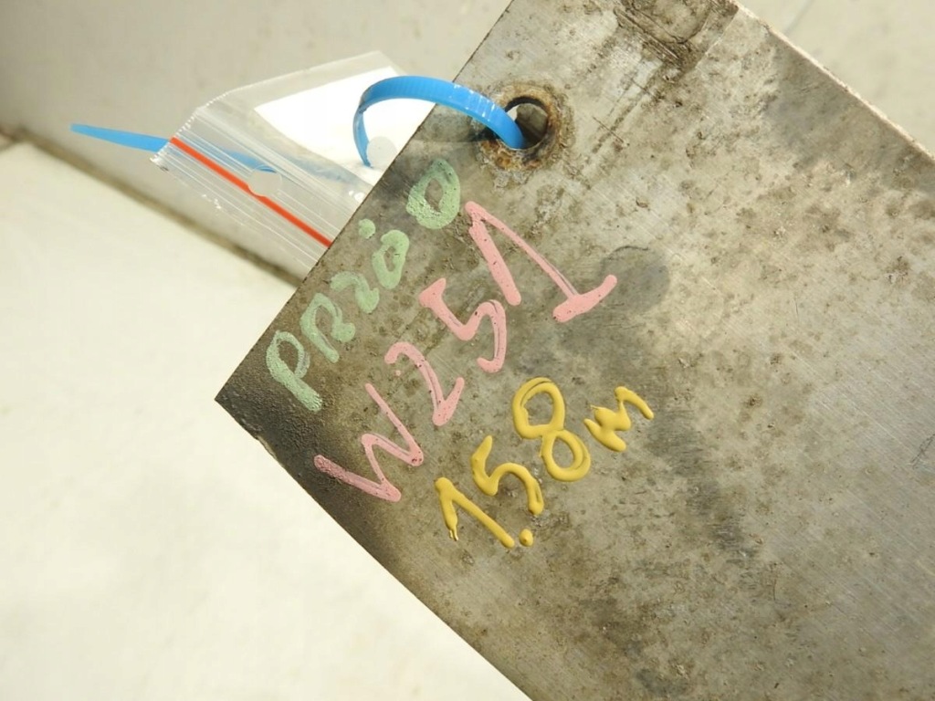 фото №2, Балка бампера перед mercedes r w251 a2516200034