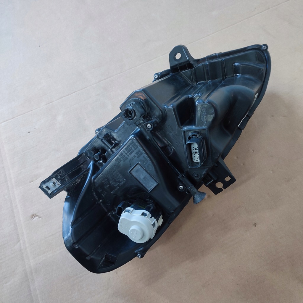 Фара правий перед ford mustang vi рестайлінг  full led європа Оригінал