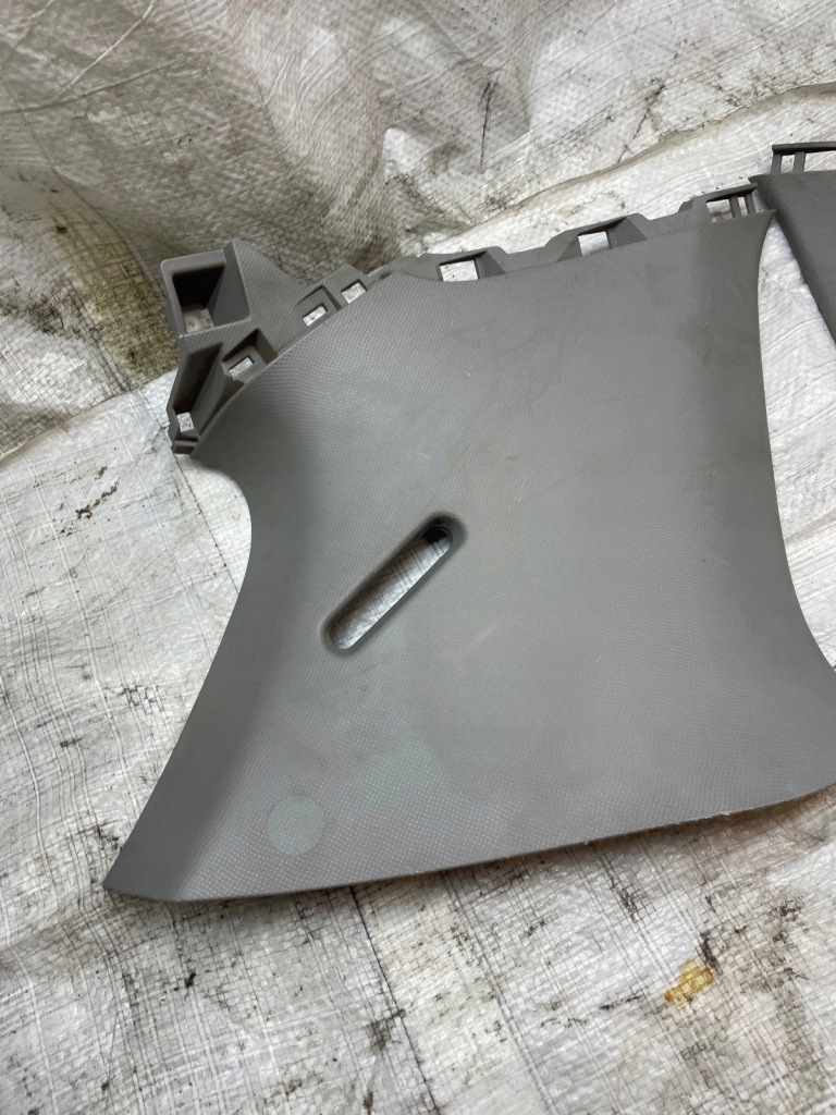 фото №4, Toyota yaris ii 3d обшивка захист стійка задня правий лівий