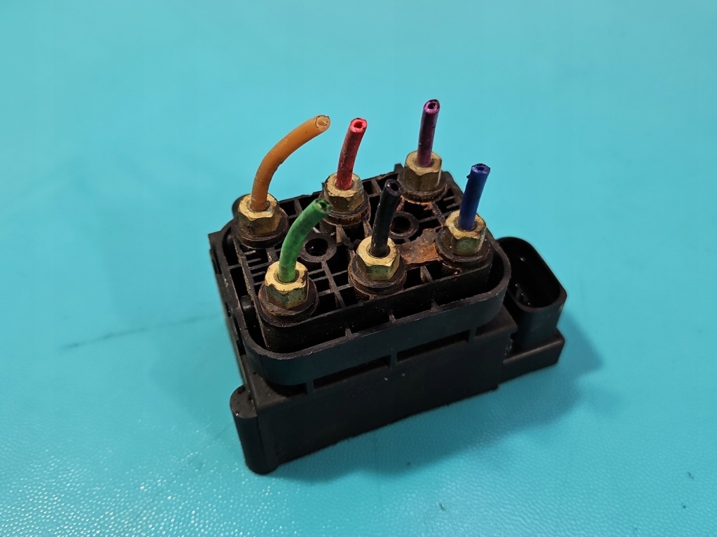 Купити Розподільник підвіска audi a6 c6