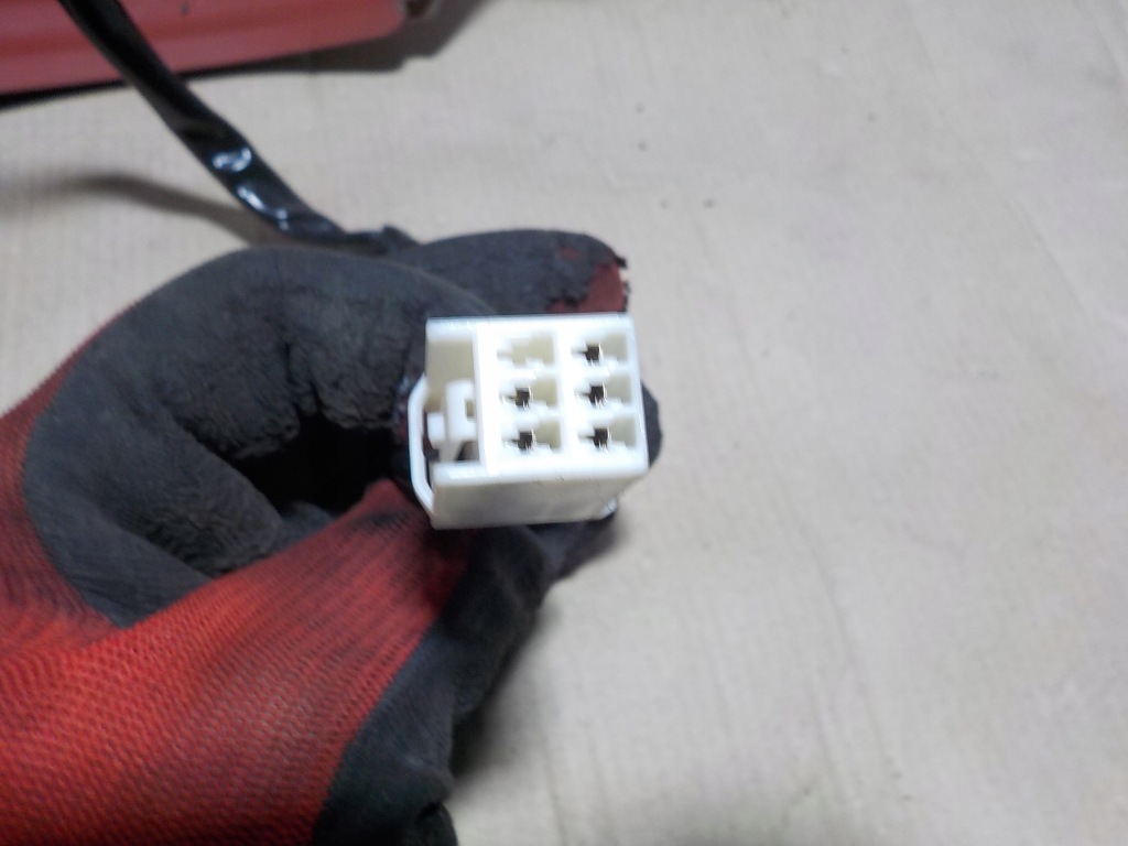 фото №3, Mazda 5 2005 2.0 лампа лівий задня