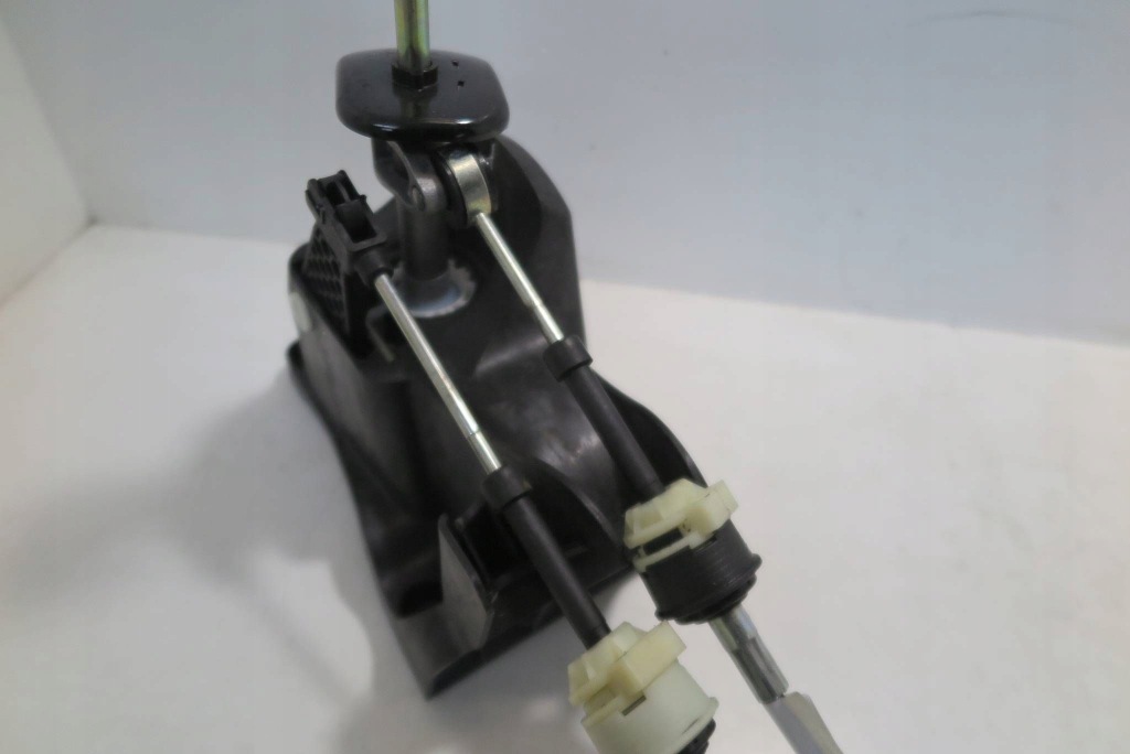 Кулиса  кулиса тросы переключения передач mercedes benz w246 1.6b a2463600509 с Разборки