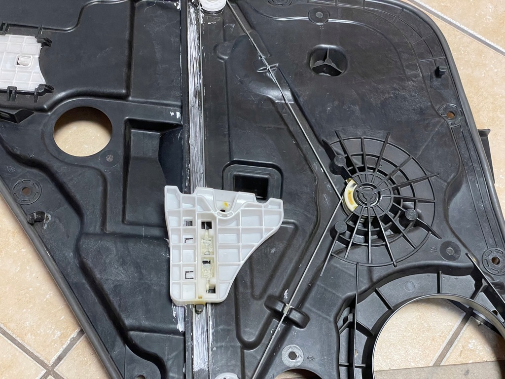 фото №8, Підйомник скло правий задня kia soul ii 14-17