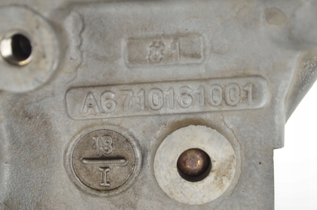 2018 ssangyong rexton головка двигателя a6710161001 в Украине