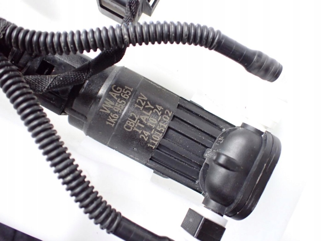 фото №7, Бачок омывателя помпа 5wa955448 1k6955651 vw golf viii 8 5h 25r