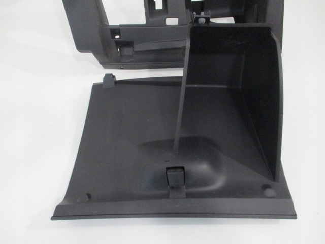 Peugeot 208 2008 бардачок пассажира 9672849577 с Разборки