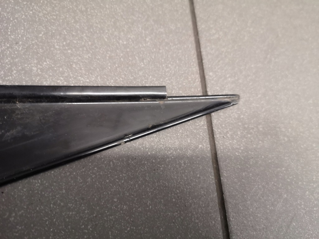 фото №7, Треугольник молдинг дверь левый задняя touareg 7l0853267al