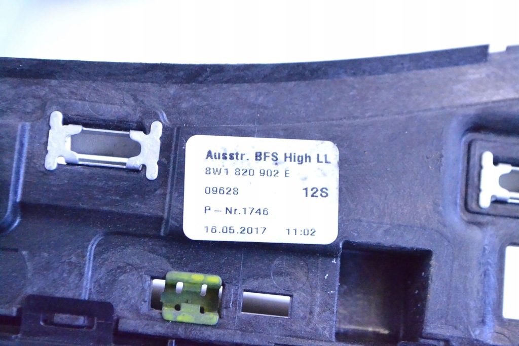 фото №6, Audi a4 s4 b9 8w 2017 форсунки / решётки обдув панели приборной панели