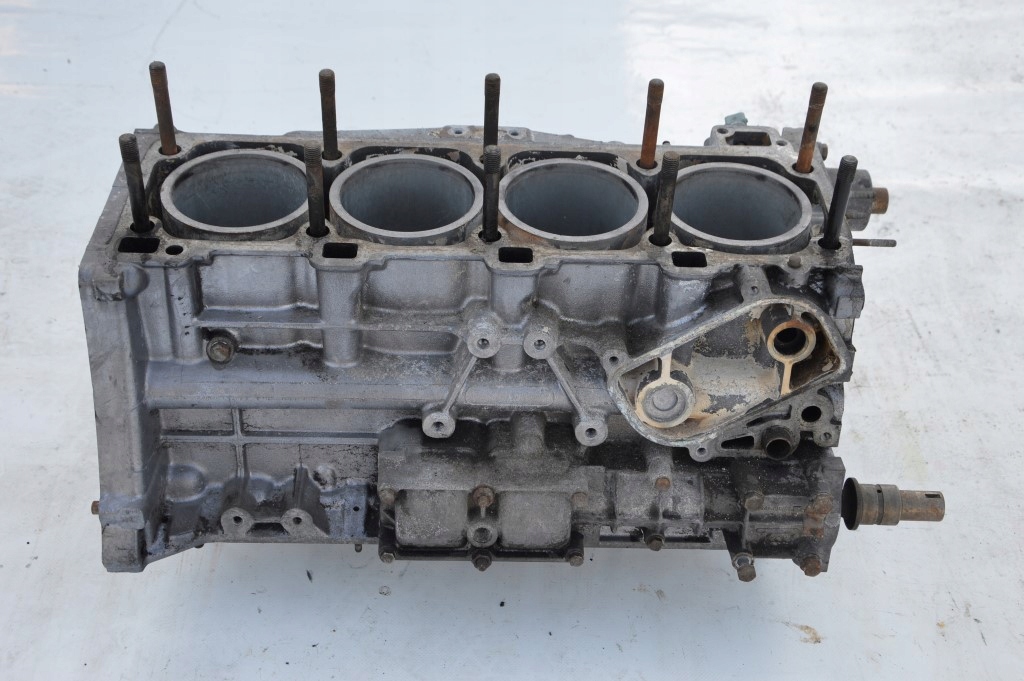 фото №7, Porsche 944 2.5 блок двигателя 9441011019r