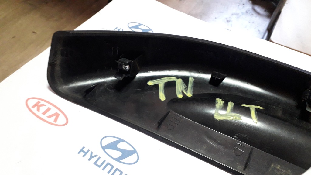 фото №4, Hyundai tucson 04- заглушка рейлінг лівий задня