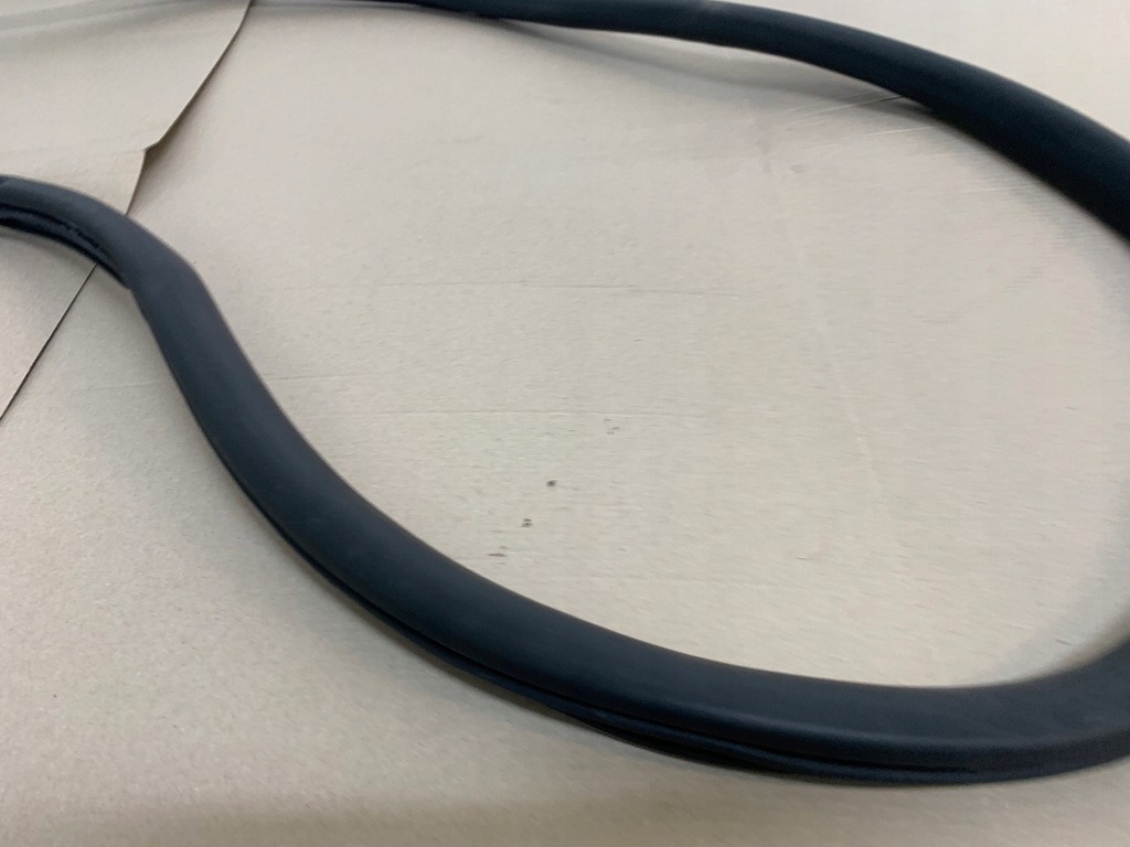 фото №3, Ford mustang mach-e rwd 21r прокладка дверь кузовная правый перед ory