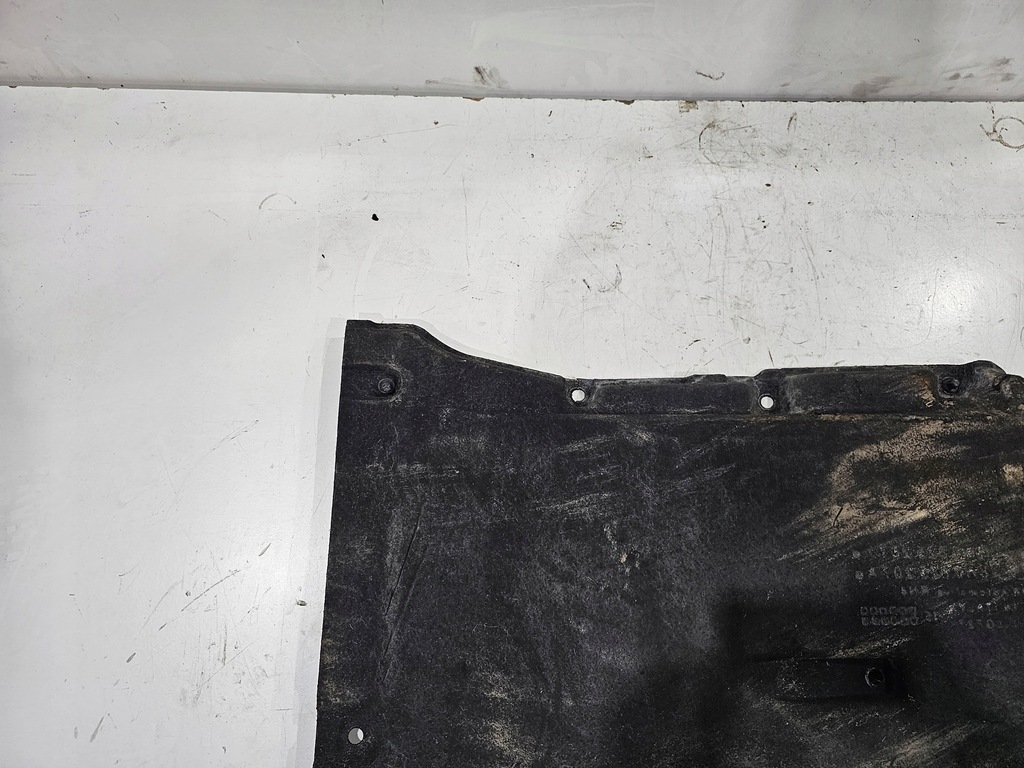 фото №6, Захист підвіска ліва audi a4 b9 8w0825207