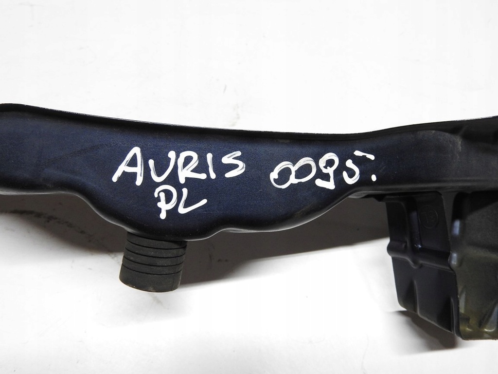 фото №8, Toyota auris i 06-09 кронштейн лампы правый перед