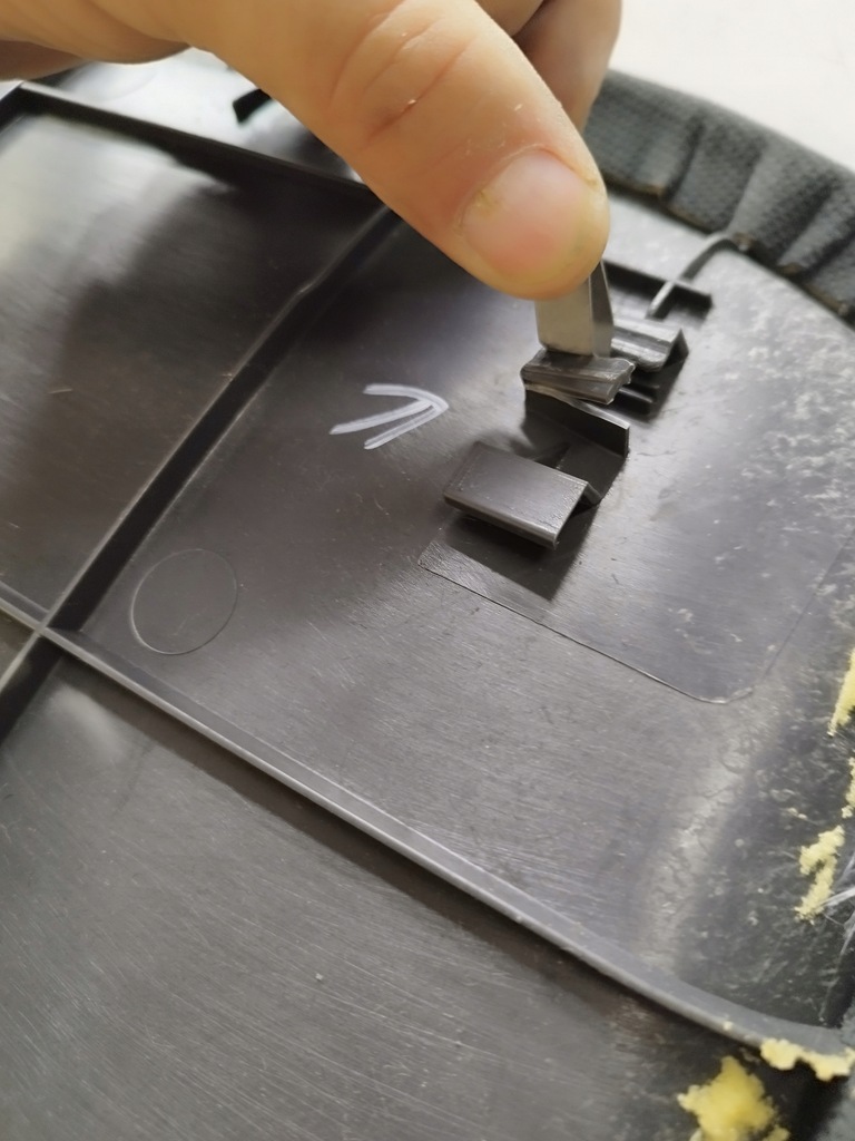 фото №8, Защита обивка обшивка крышки багажника задняя audi tt 8n lata 1998-2006