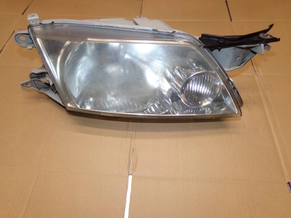 фото №1, Лампа правая перед передняя premacy 02r