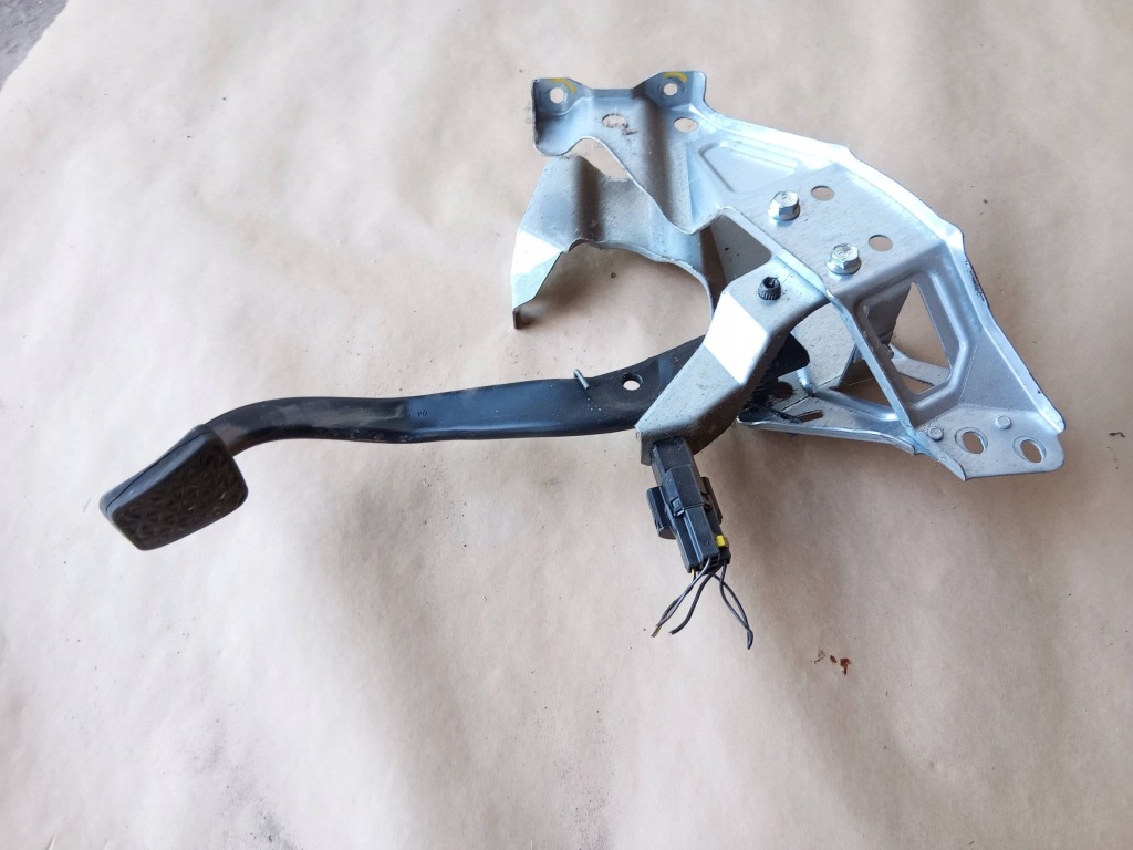 Купити Педаль гальма 09175172 opel astra 2 g 1.4
