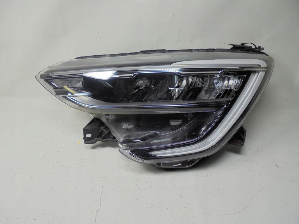 фото №1, Лампа full led лівий перед ліва передня renault arkana 260603632r