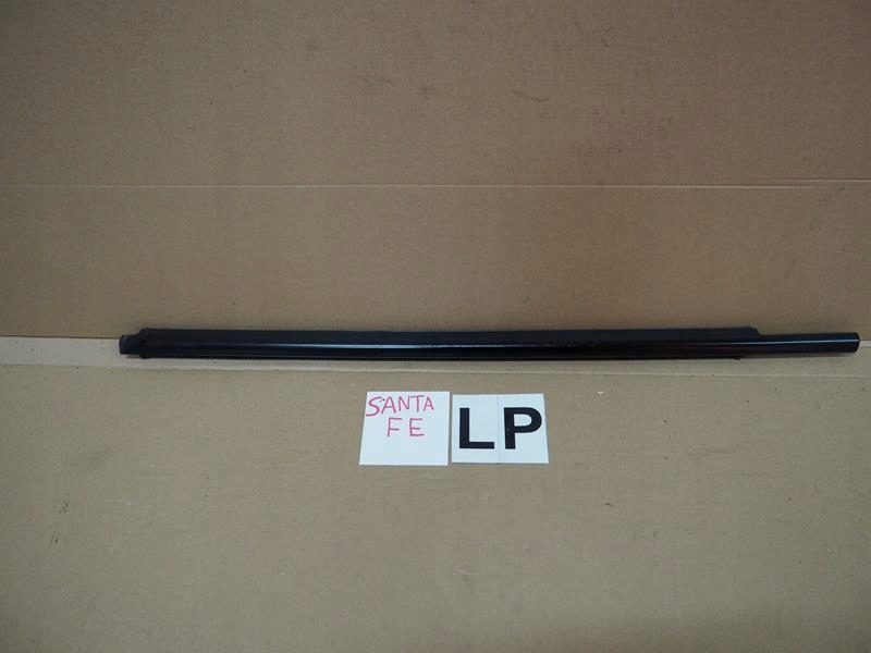 фото №1, Молдинг ущільнювач лівий перед hyundai santa fe ii