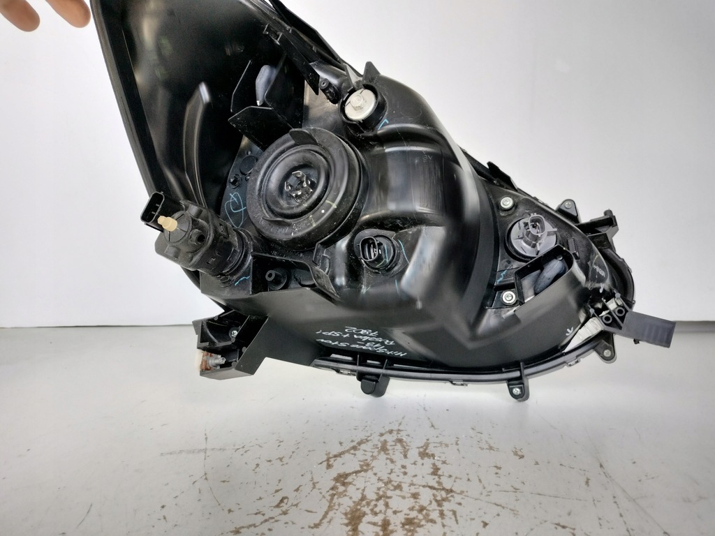 фото №8, Лампа левая фара mitsubishi space star 13-