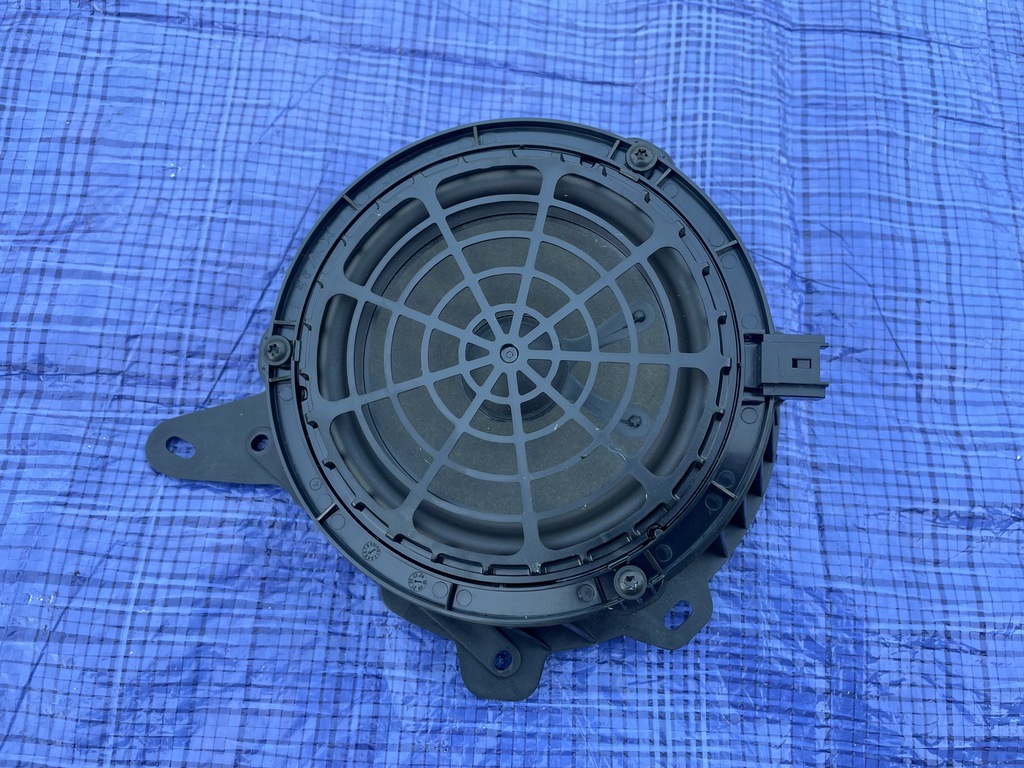 фото №1, Peugeot 208 ii динамик дверь левый правый перед 22r