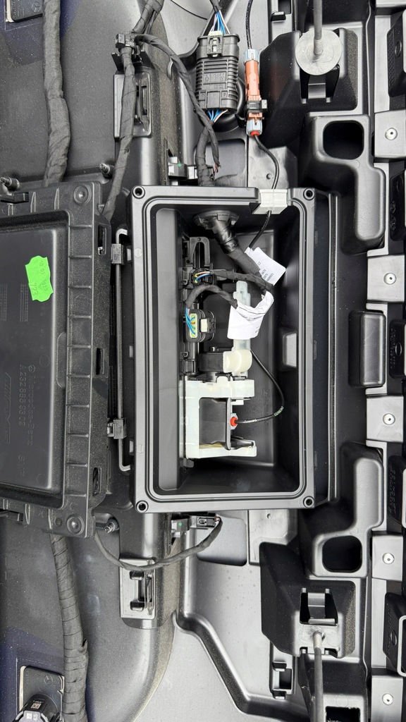 фото №15, Mercedes amg gt w290 4door hybrid 6.3e бампер задня kompletny st/b/3a