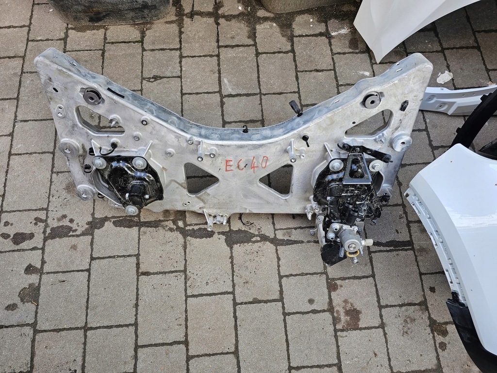 фото №13, Бампер капот лампа pas комплект volvo xc40 ex40 електрик