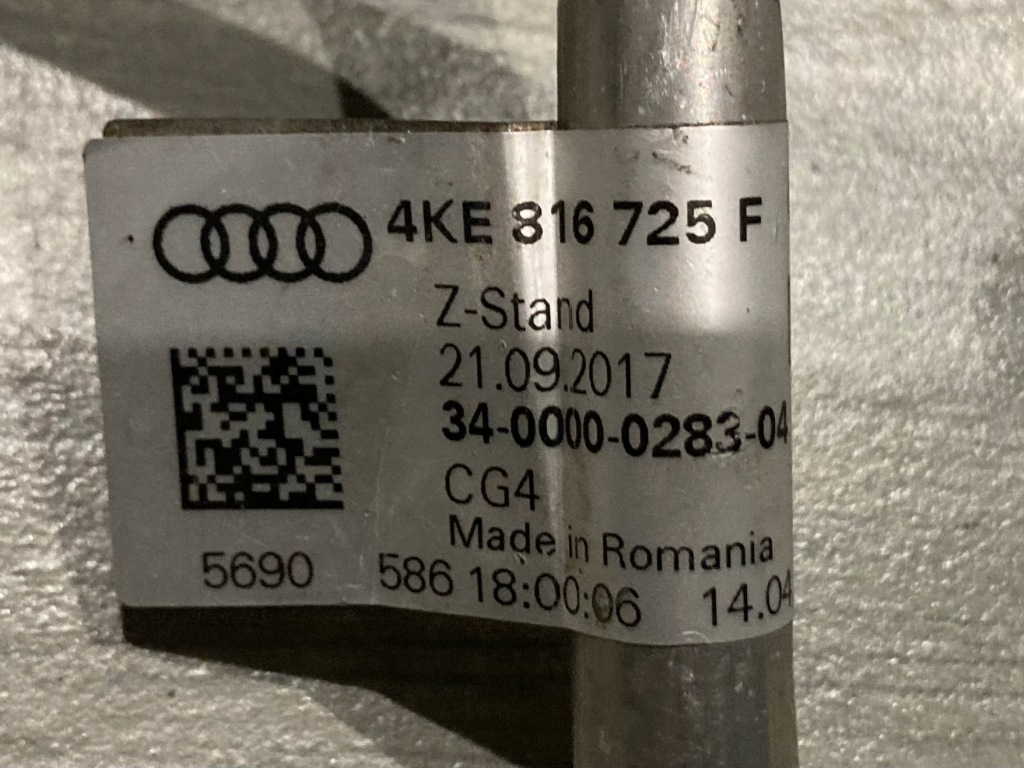 фото №3, Audi e-tron 4ke шланг кондиционера трубка oryg
