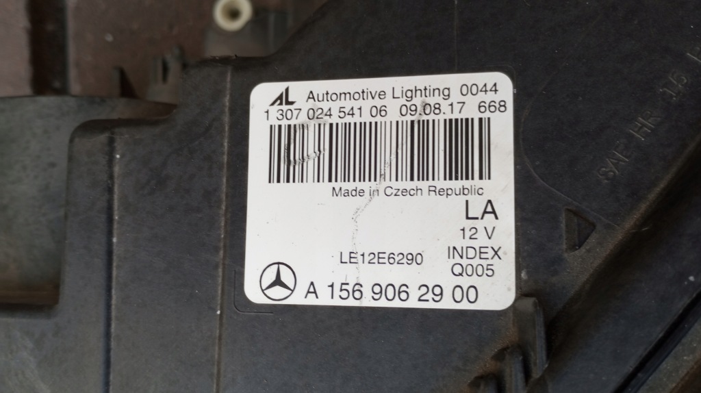 Mercedes gla w156 2013 -- фара лампа ліва-права звичайна америка в Україні