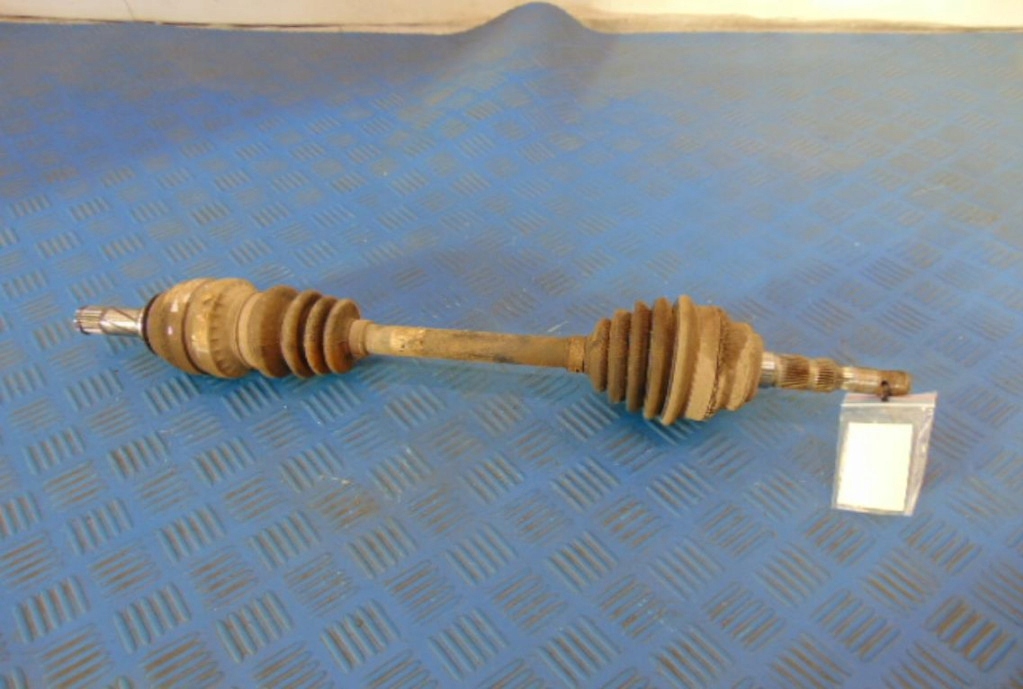 Купити Opel astra g 1.6 16v привідний вал ліва