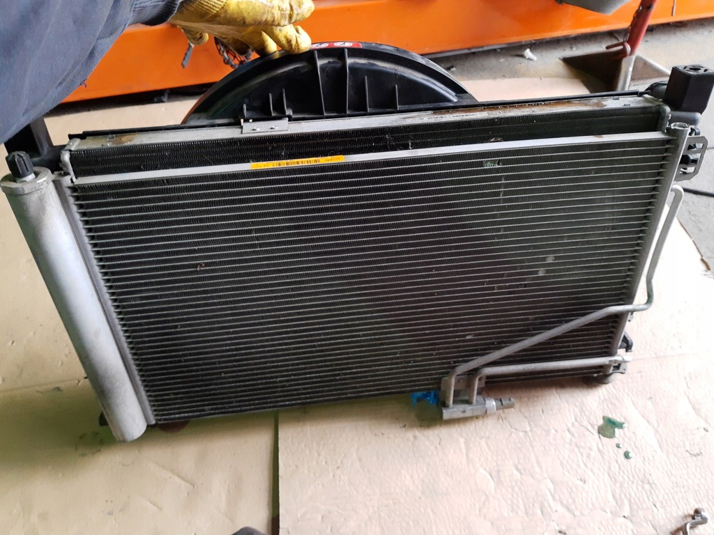 фото №1, Mercedes slk r171 радиатор wody кондиционера a2035004203 a2035003903