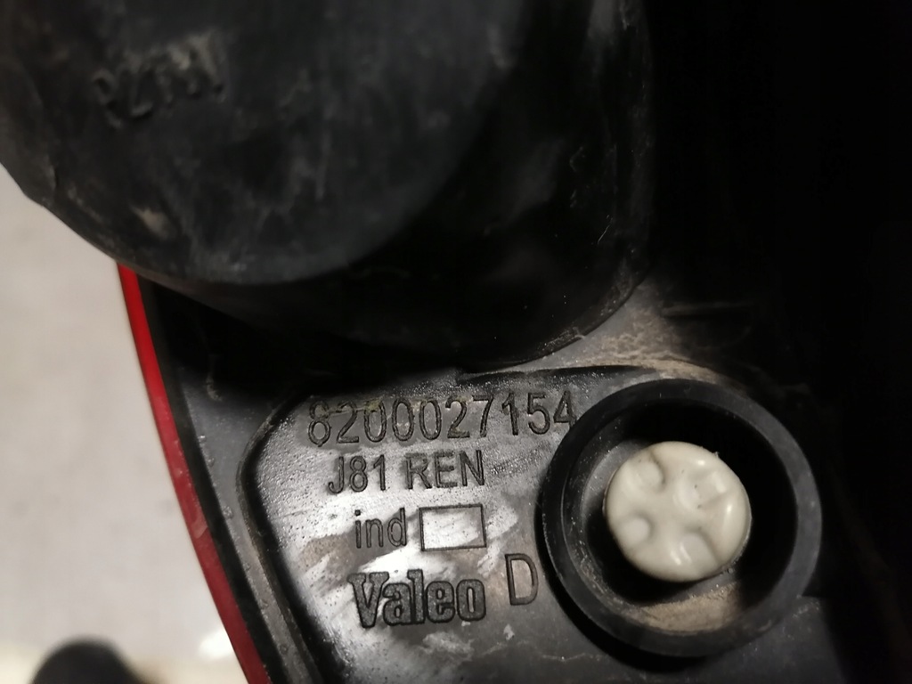 фото №2, Лампа правая задняя renault espace iv 8200027154