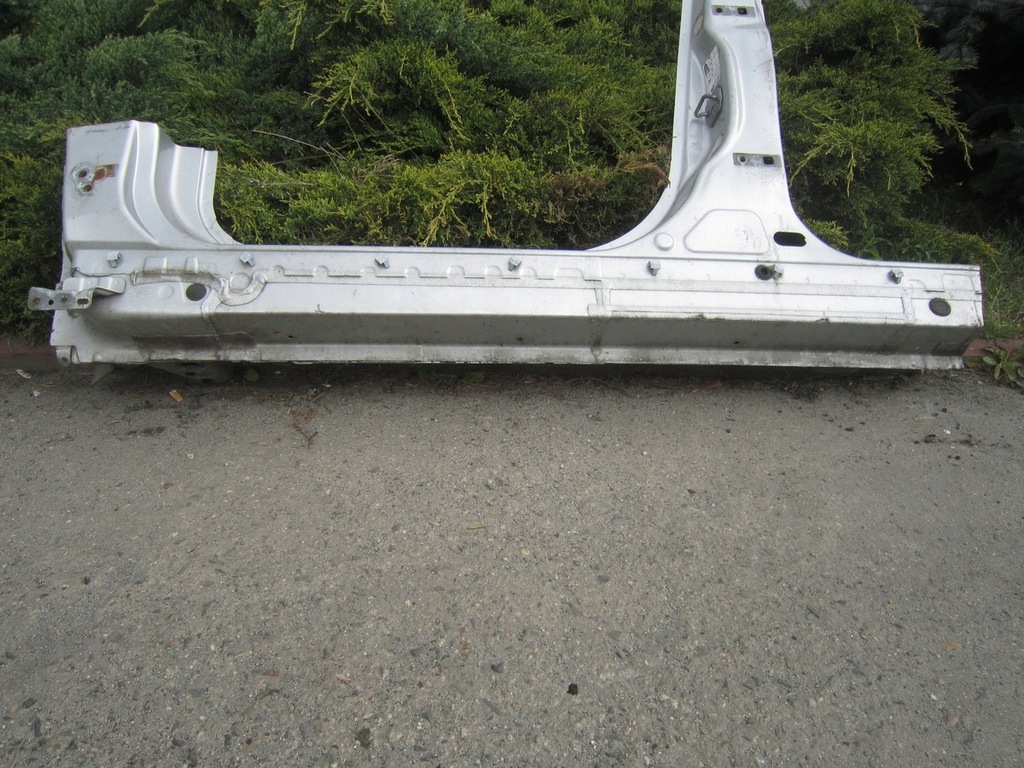 фото №4, Ford focus mk3 kombi порог блок двигателя левый