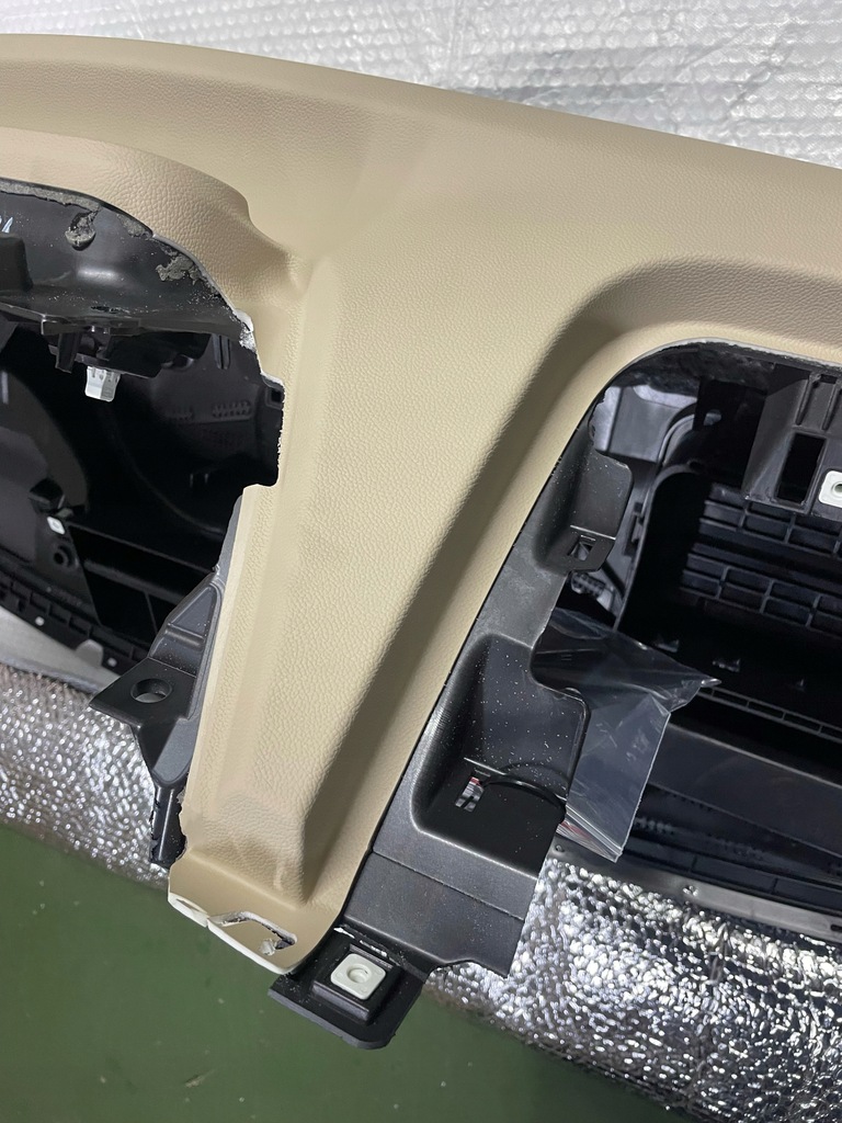 фото №9, Alfa romeo stelvio консоль приборная панель кожа новый skaza