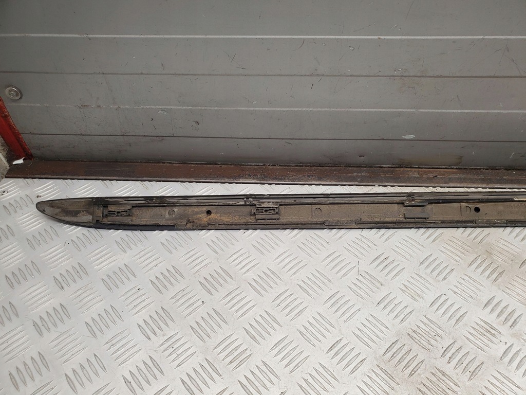 фото №5, Audi a4 s4 b8 8k 8k0854932a правая сторона накладки пороговые, накладки