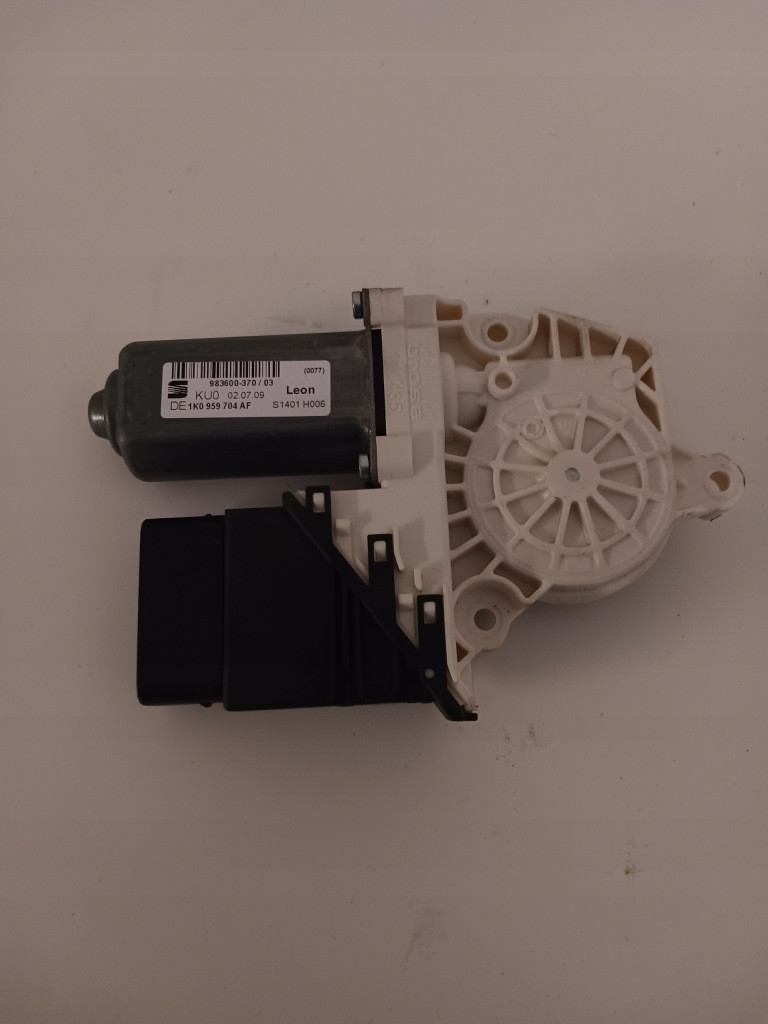 фото №1, Моторчик скло правий задня seat leon ii 1k0959704af