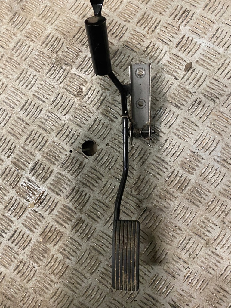 фото №1, Mitsubishi outlander i педаль газа 2.0