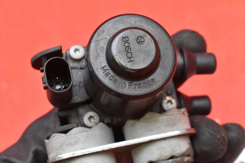 Клапан электроклапан воды 8514557 bmw f20 1.6 d 116 km 11-15 с Разборки