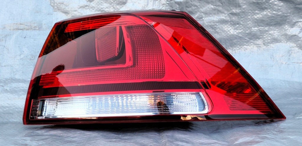 фото №1, Лампа задня права vw golf vii 7 12- 5g0945096p