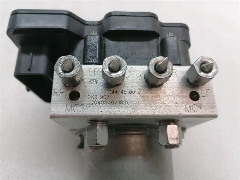 фото №5, Насос abs tesla model 3 performance 1044745-00-b блок гідравлічний насоса ab