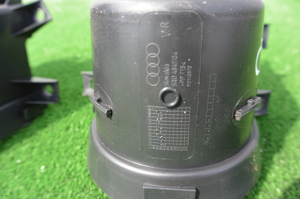 фото №8, Вкладиш обшивка двері перед права ліва audi q7 4l kpl