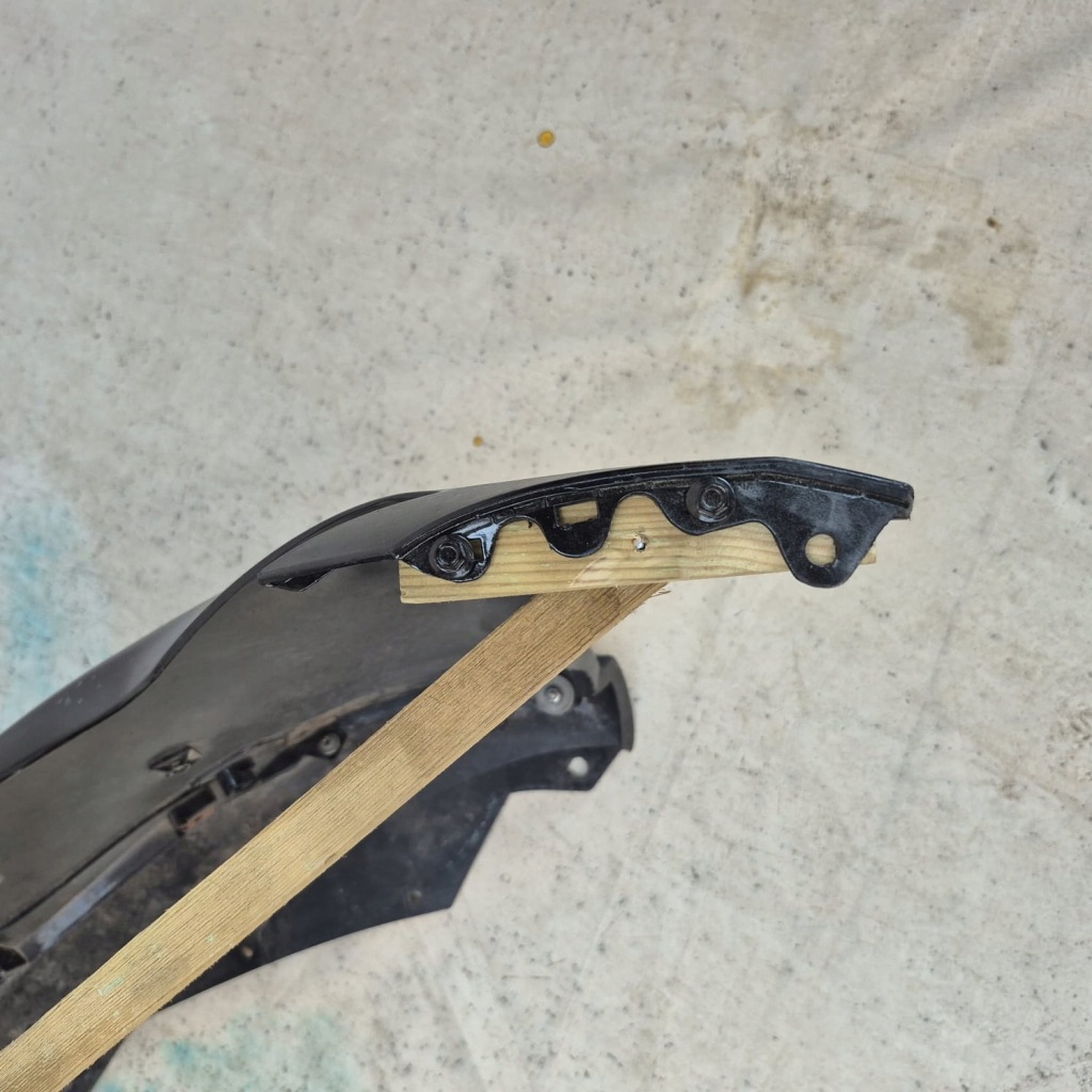 Ferrari roma f169 20- бампер перед передний решётка радиатора спойлер электропроводка Доставка