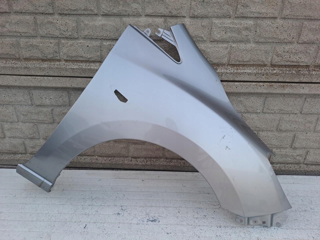 фото №1, Mazda 5 v 10-18 крыло передний правый оригинал