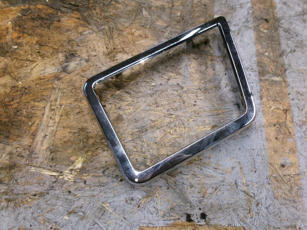 фото №1, Dodge challenger 08-14 рамка домкрата передач хром