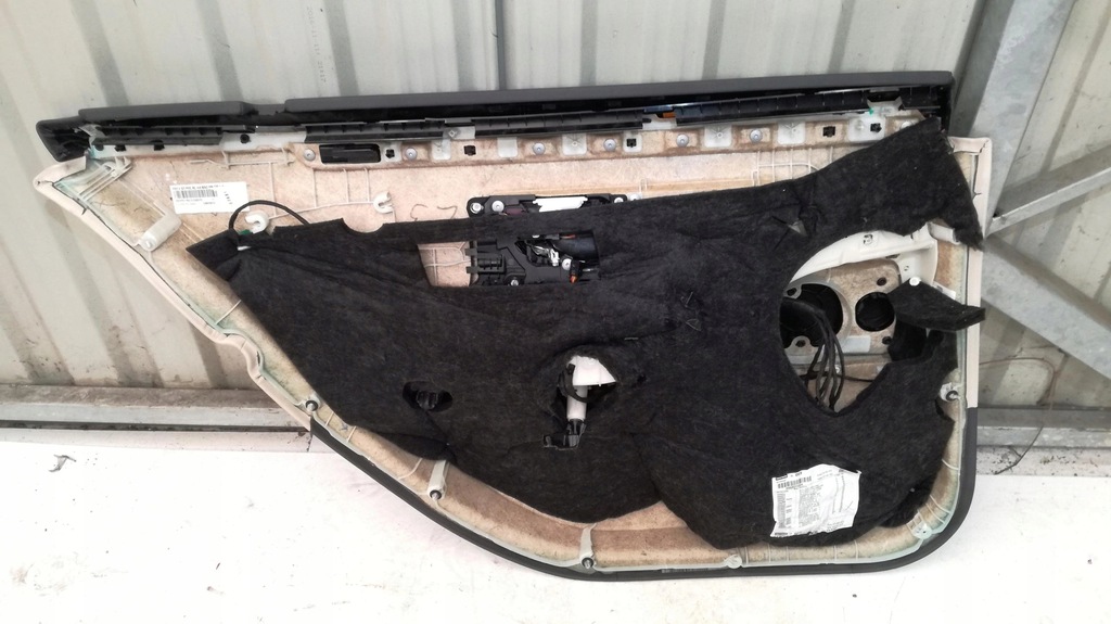 фото №16, Mercedes w223 обивка обшивка дверь задняя правая