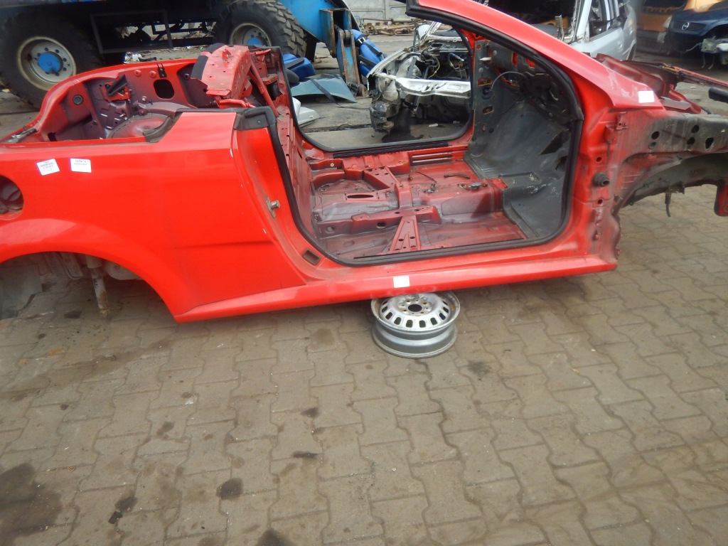 фото №1, Opel tigra b twin top поріг правий чверть блок двигуна