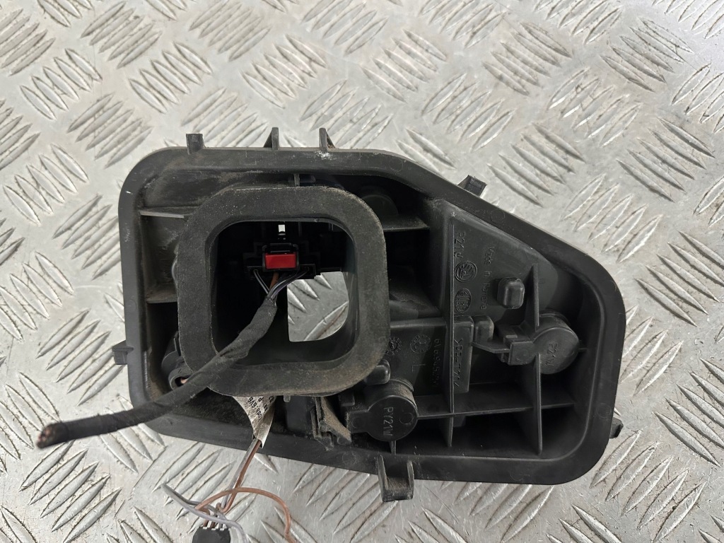 Skoda fabia 3 hb вкладиш лампи лівий задній 6v6945257 Оригінал