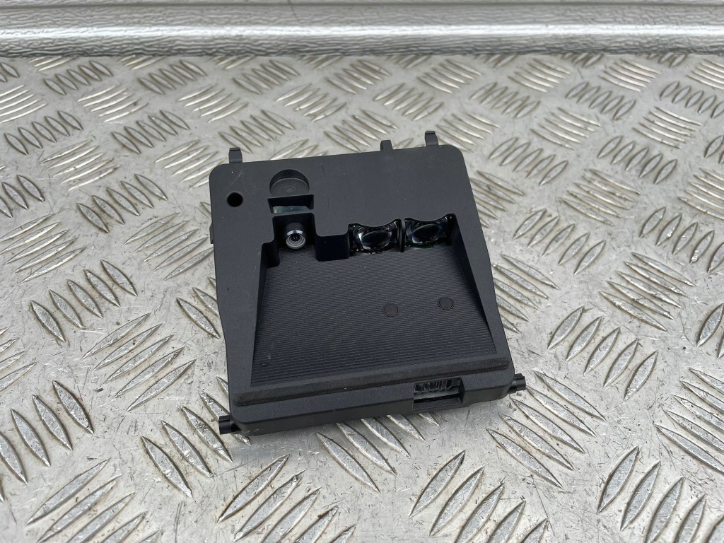 фото №1, Toyota yaris iii радар камера стекло 88181-0d020